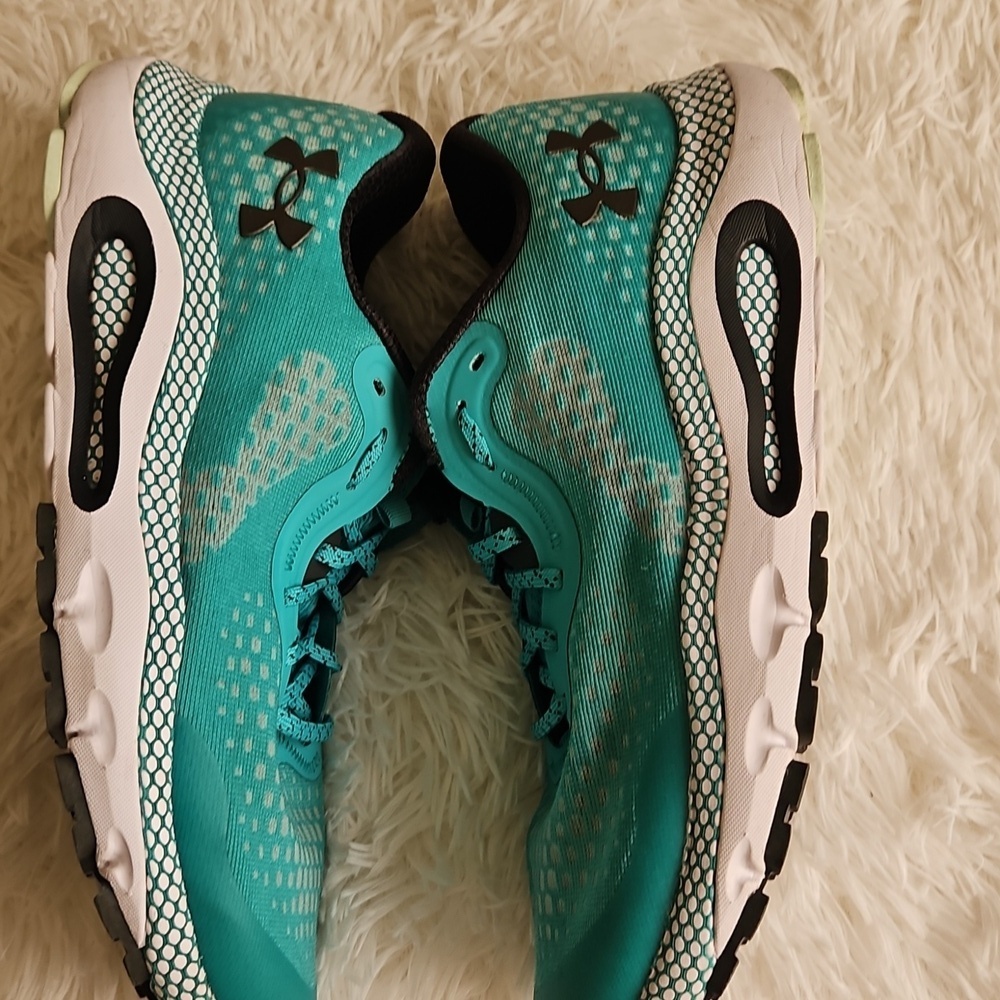 Under Armour Teal and Black Running Sneakers - Picture 6 of 8